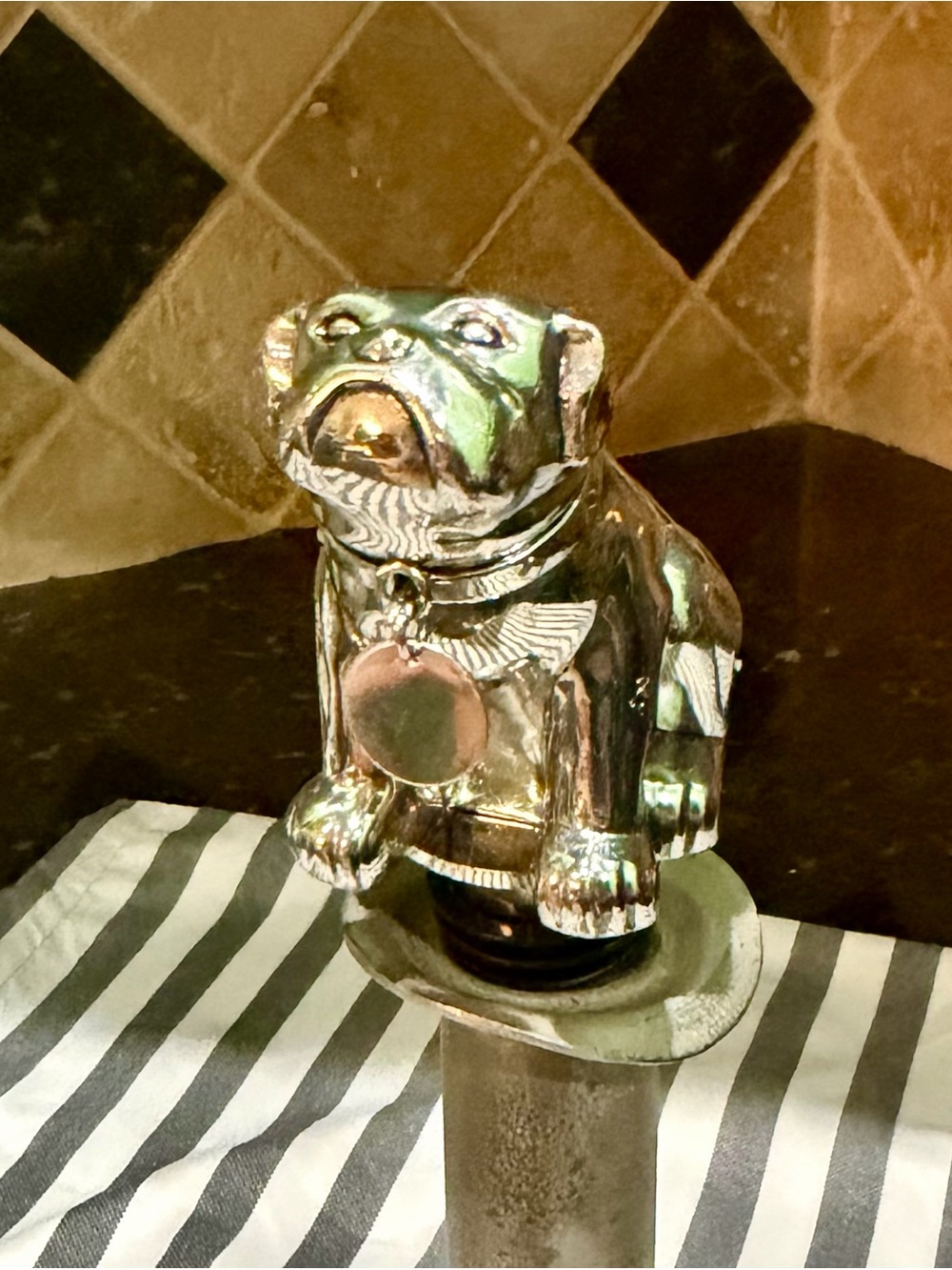 Pottery Barn Bulldog silver bottle stopper